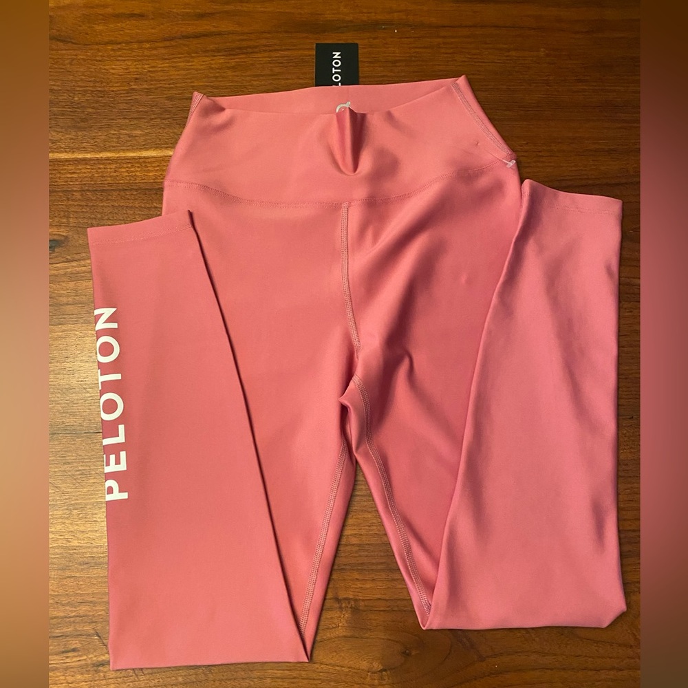 NEW Peloton Leggings size Large